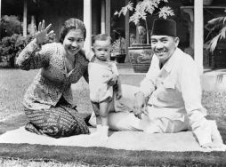 Sukarno and Family